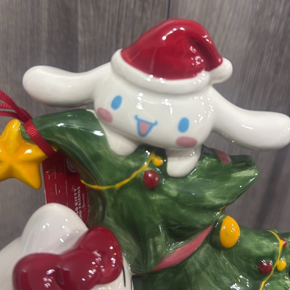 Blue Sky Clayworks Hello Kitty & Friends Decorating A Christmas Tree Figurine - Picture 4 of 10